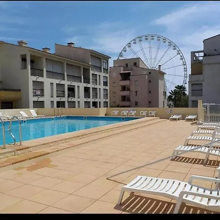Beau Avec Balcon, Vue Piscine, Parking Prive, Climatisation, Solarium, Laverie Lejlighed Agde