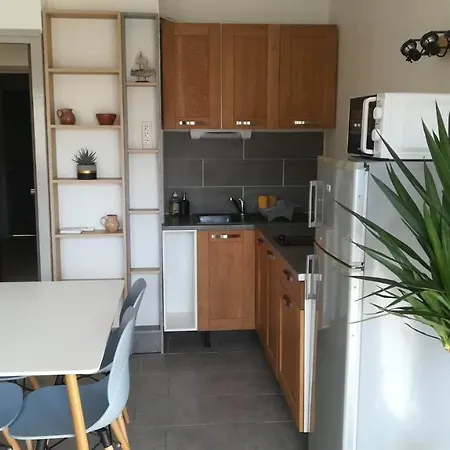 Beau Avec Balcon, Vue Piscine, Parking Prive, Climatisation, Solarium, Laverie Apartment