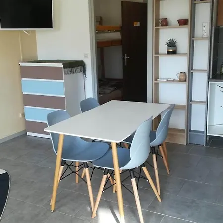 Beau Avec Balcon, Vue Piscine, Parking Prive, Climatisation, Solarium, Laverie Agde